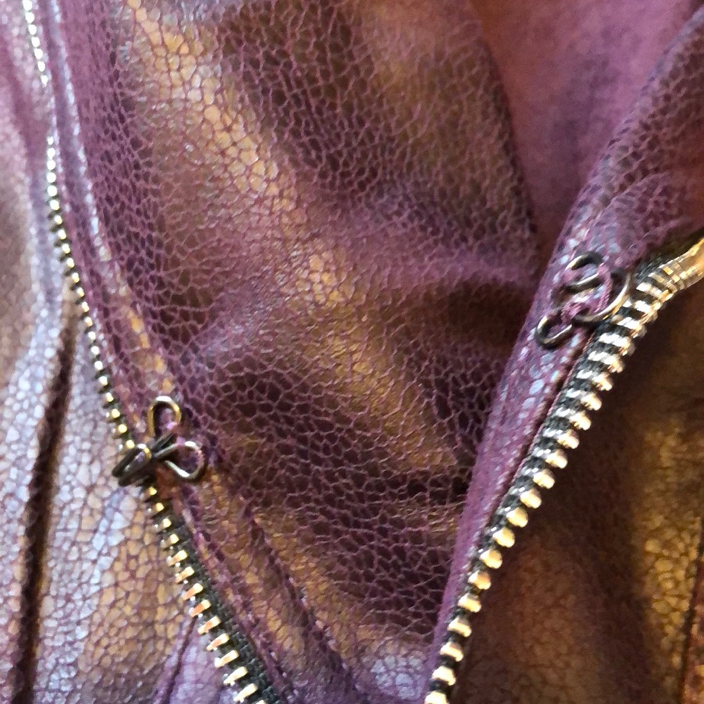🧥 Fabulous Faux Leather Jacket 🧥 - Picture 7 of 7